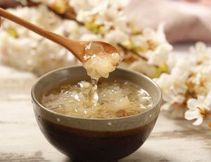 雪莲子炖燕窝功效与作用
