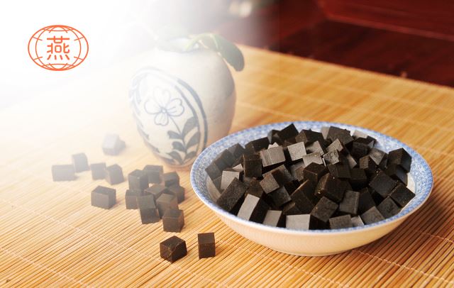 阿胶可以和<a href=http://www.xiandun.net/ target=_blank class=infotextkey>燕窝</a>同食吗,女性吃哪一种对身体更好