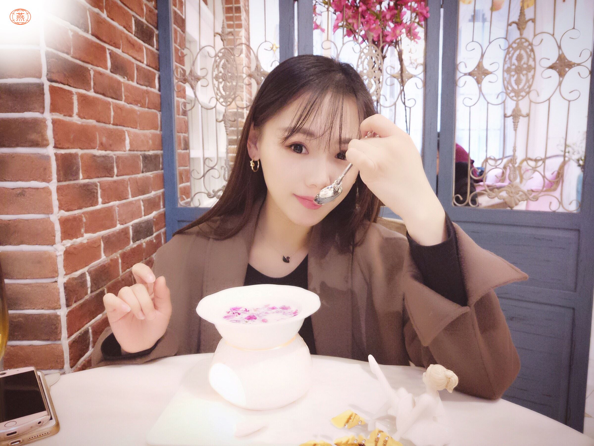 燕窝为什么能美容
