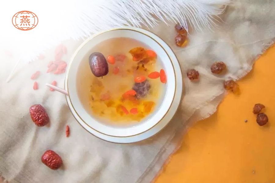 燕窝蜜枣汤的做法