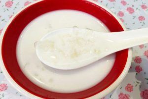羊奶炖燕窝的做法