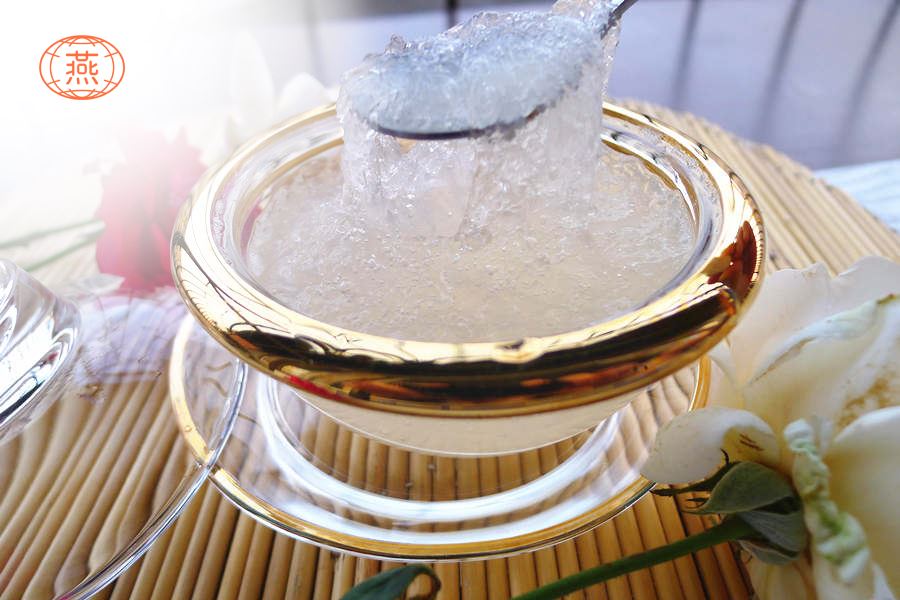 西洋梨能和燕窝一起炖吗