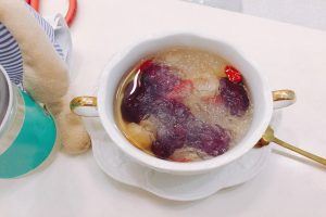 春季燕窝配什么炖好