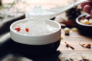 燕窝炖山竹的做法