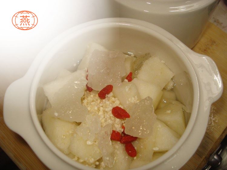 燕窝川贝炖瘦肉的做法