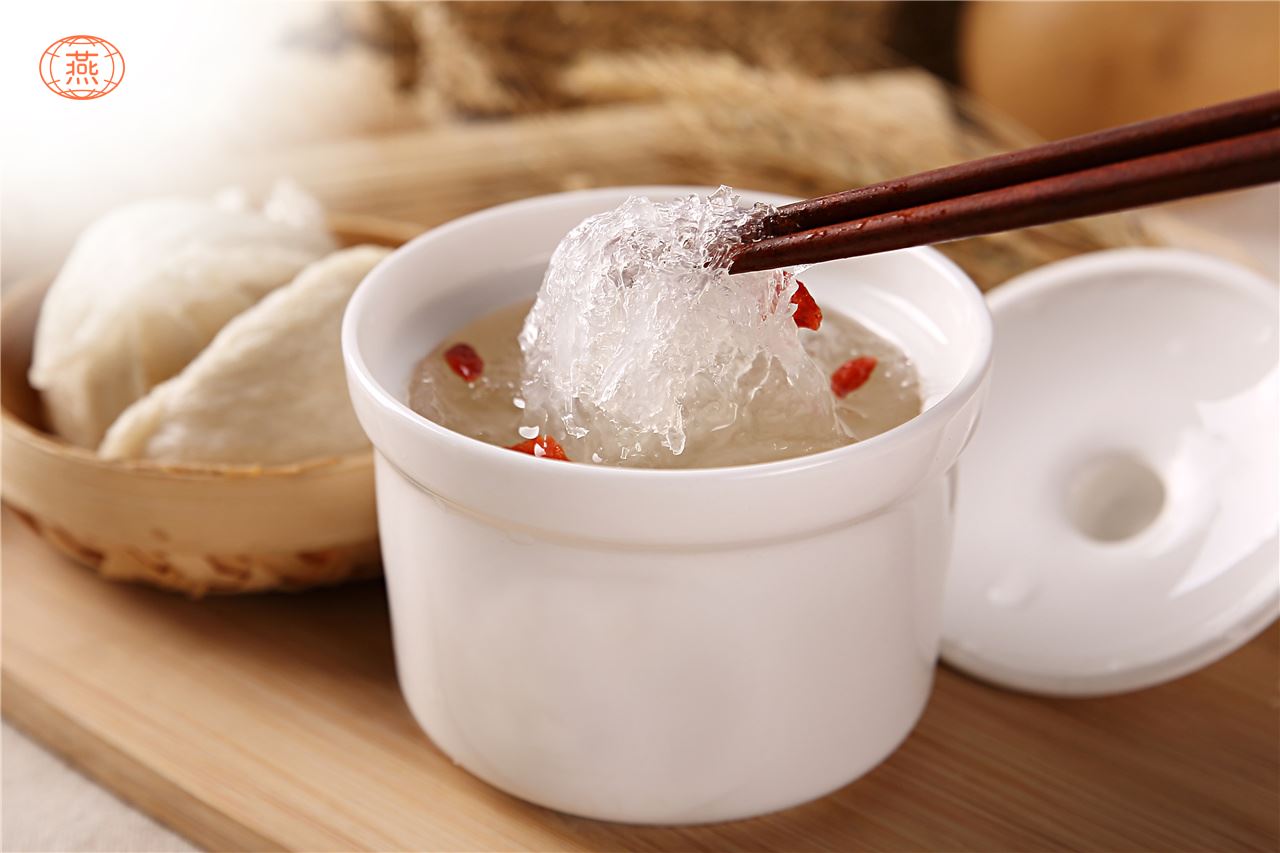白菜能和燕窝一起炖吗